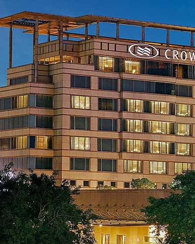 Escorts in Crowne Plaza Hotel Gurgaon