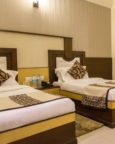 Escorts in Hotel Grand Park Inn New Delhi